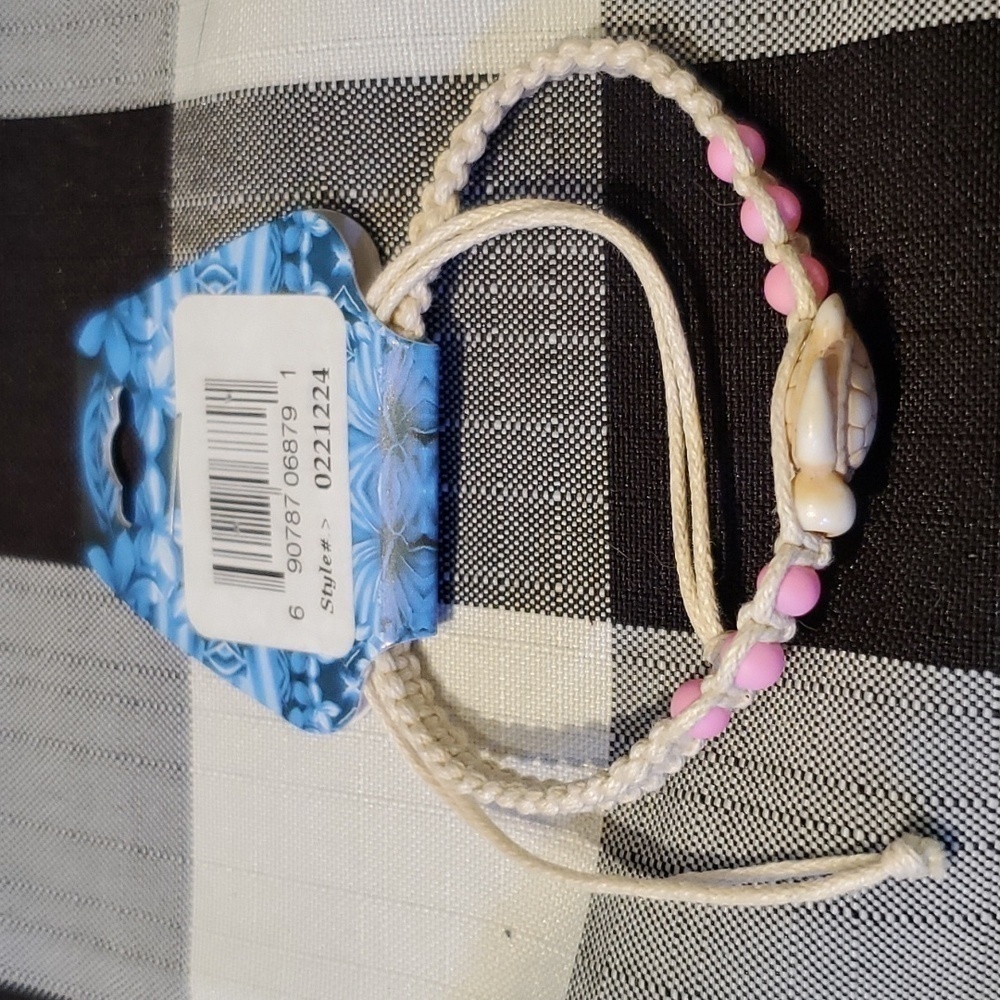 🐻   Tortuga Moon Howlite Sea Turtle Macrame Bracelet - Picture 2 of 2
